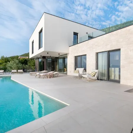 Rovni Villa Ravni